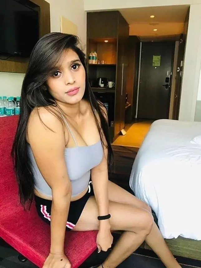 कॉल गर्ल्स सर्विस  रीएक